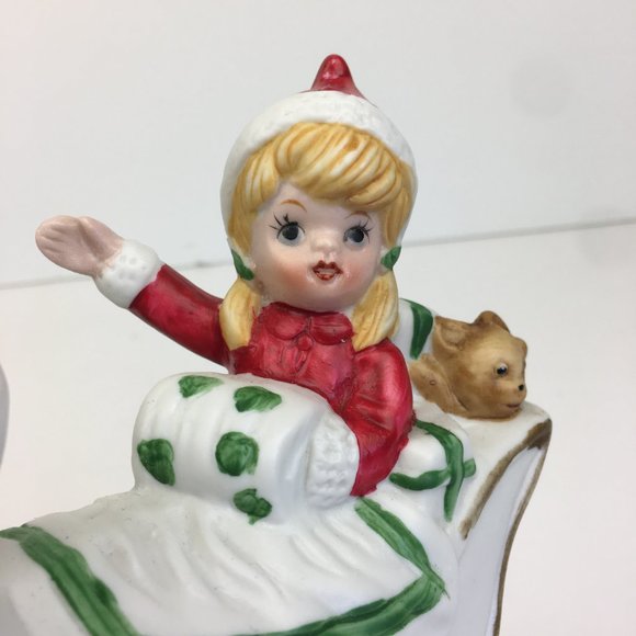 Vtg Christmas Holiday Musical Figurine Girl Santa Outfit Sleigh Sled‎ Ceramic - Picture 8 of 10